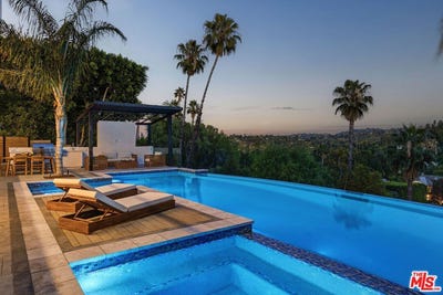 /international/us/16838-oak-view-dr-encino-ca-110108693208/