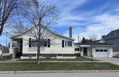 /international/us/200-n-thirteenth-avenue-alpena-mi-110107210970/