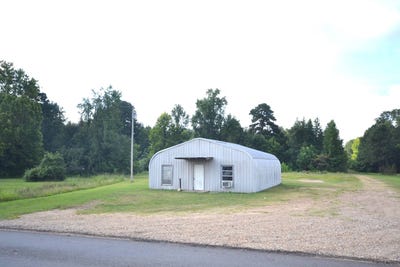 /international/us/south-railroad-avenue-taylor-ar-110103500673/
