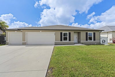 /international/us/380-sw-donna-terrace-port-st-lucie-fl-110108095681/