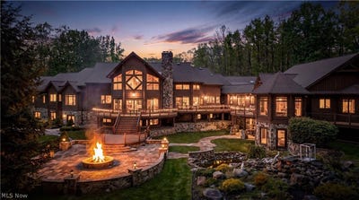 /international/us/805-cascades-drive-aurora-oh-110108257737/