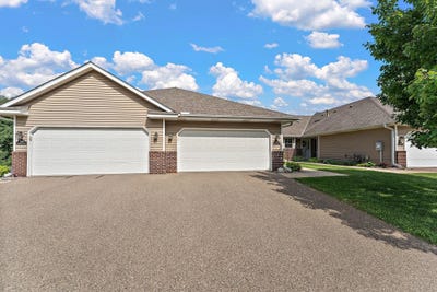 /international/us/2618-rosetown-court-roseville-mn-110108490591/