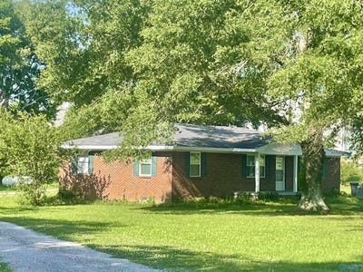 /international/us/105-county-road-185-danville-al-110108783656/