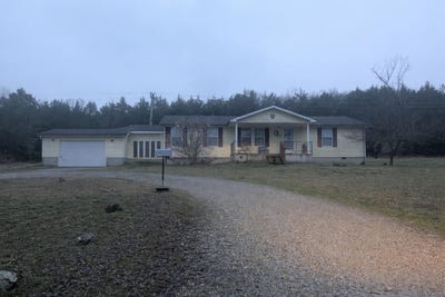 /international/us/8980-w-state-highway-76-cape-fair-mo-110107713791/