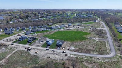 /international/us/152-revolution-way-middletown-ri-110107958993/
