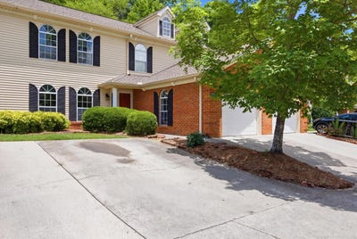 /international/us/401-live-oak-lane-dalton-ga-110108356750/