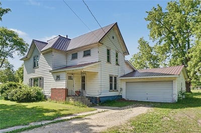/international/us/209-hayes-street-w-hazleton-ia-110108566950/