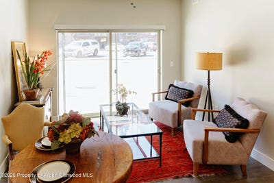 /international/us/253-wulfsohn-road-glenwood-springs-co-110103372731/