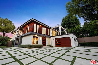 /international/us/4854-alonzo-ave-encino-ca-110105867951/