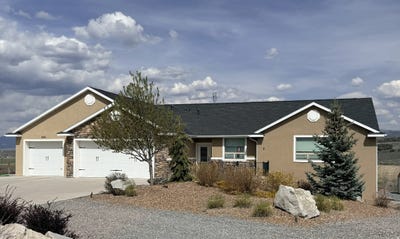 /international/us/995-s-230-e-panguitch-ut-110107285289/