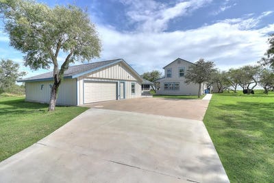 /international/us/1010-first-st-bayside-tx-110097331579/