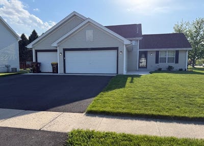 /international/us/412-brynwood-lane-belvidere-il-110107890930/