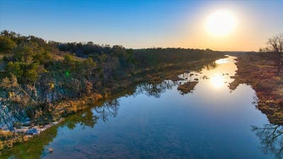 /international/us/4900-state-hwy-71-brady-tx-110102831327/