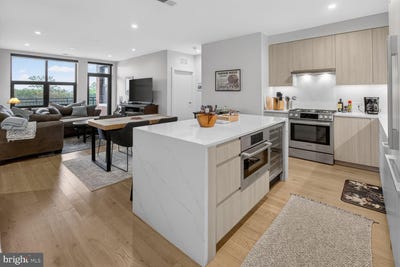 /international/us/737-swann-avenue-alexandria-va-110120043520/