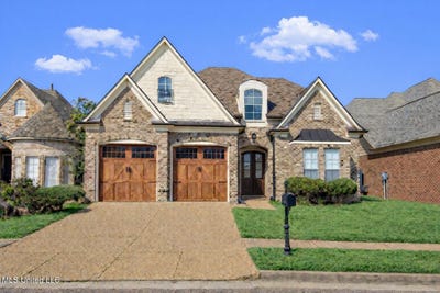 /international/us/9077-rue-orleans-lane-olive-branch-ms-110104556875/