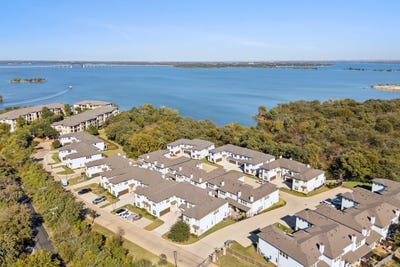 /international/us/126-bridgewater-way-hickory-creek-tx-110107638088/