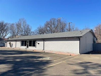 /international/us/111-s-9th-street-muskogee-ok-110097067592/