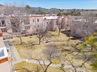 /international/us/2501-w-zia-santa-fe-nm-110102190259/
