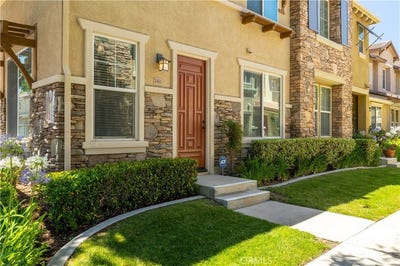/international/us/30505-canyon-hills-road-lake-elsinore-ca-110108981244/