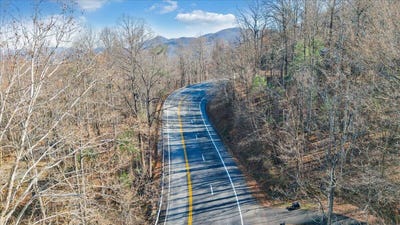 /international/us/bent-mountain-rd-roanoke-va-110108583138/