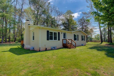 /international/us/9452-piney-mountain-road-warrenton-va-110107552769/