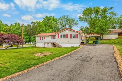 /international/us/103-howard-street-pilot-mountain-nc-110107665165/