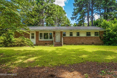 /international/us/865-n-page-street-southern-pines-nc-110101063645/