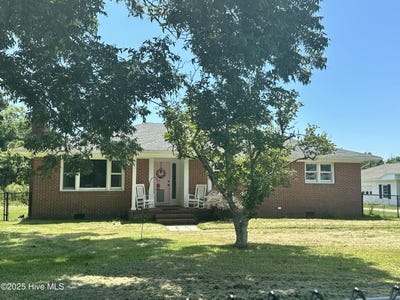 /international/us/107-cribbs-lane-newport-nc-110100900781/