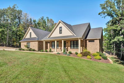 /international/us/510-thornblade-way-blue-ridge-va-110120486580/