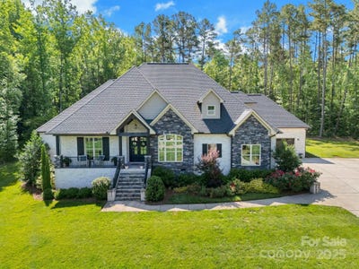 /international/us/2122-goose-creek-farm-lane-indian-trail-nc-110100466688/