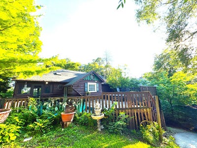 /international/us/30215-forest-dr-burlington-wi-110100836257/