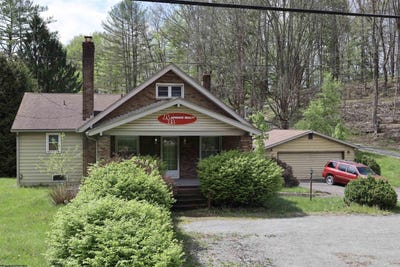 /international/us/300-beverly-pike-elkins-wv-110107436587/