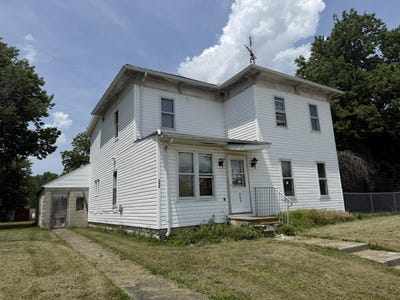 /international/us/205-n-main-street-mendon-oh-110100479116/