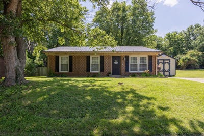 /international/us/2314-redbud-lane-paris-ky-110100381531/