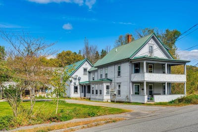 /international/us/69-pleasant-street-colebrook-nh-110104824146/