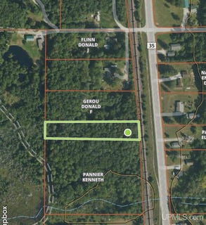/international/us/m35-highway-gladstone-mi-110107873487/