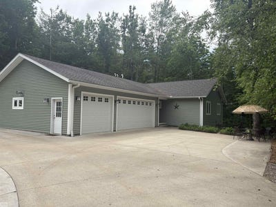 /international/us/7903-macatawa-trail-gaylord-mi-110108689023/