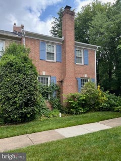 /international/us/7020-bradwood-court-springfield-va-110101053009/