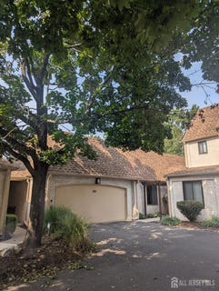 /international/us/120-park-gate-drive-edison-nj-110119583522/