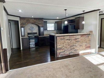 /international/us/250-todd-terrace-lynwood-il-110120529182/