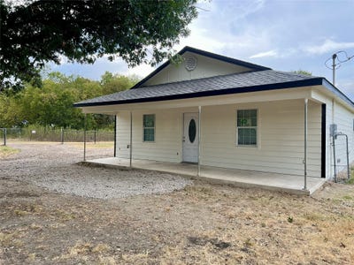 /international/us/503-e-sanger-street-celeste-tx-110108799983/