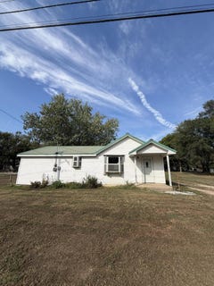 /international/us/1049-s-hudson-avenue-aurora-mo-110120059689/