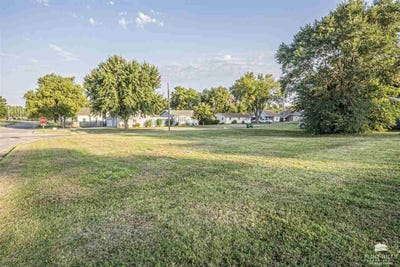 /international/us/1001-north-mulberry-street-abilene-ks-110100950265/