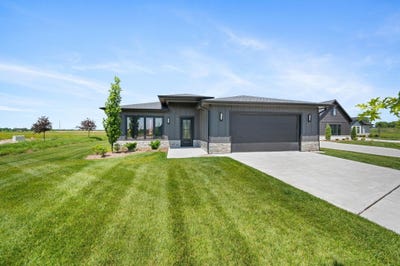 /international/us/8374-w-waterway-ct-maize-ks-110100303230/