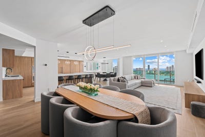 /international/us/3301-ne-183rd-street-aventura-fl-110107657456/