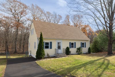 /international/us/21-longwood-drive-naugatuck-ct-110103406619/