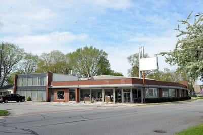 /international/us/700-broadway-avenue-chesterton-in-110106990727/