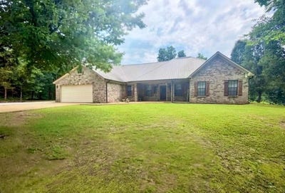 /international/us/295-road-1390-mooreville-ms-110109131676/