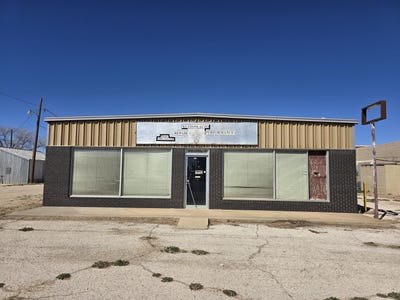 /international/us/baker-building-w-4th-street-denver-city-tx-110107778472/