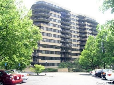 /international/us/25-rockledge-avenue-white-plains-ny-110107987085/